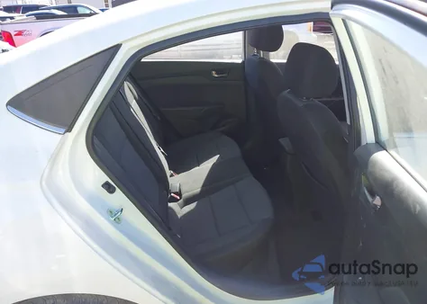 2022 Hyundai Accent Sel z USA, uszkodzony, nr VIN 3KPC24A63NE178694